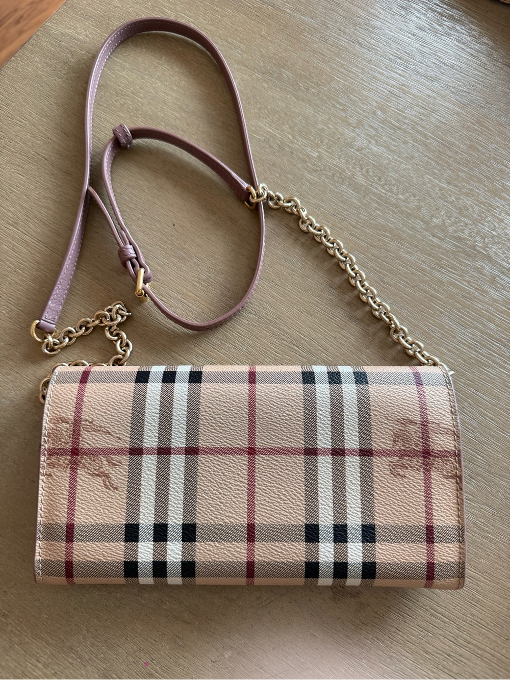Burberry Pink Beige Vintage Check Crossbody Wallet with Gold Chain - Picture 2 of 8